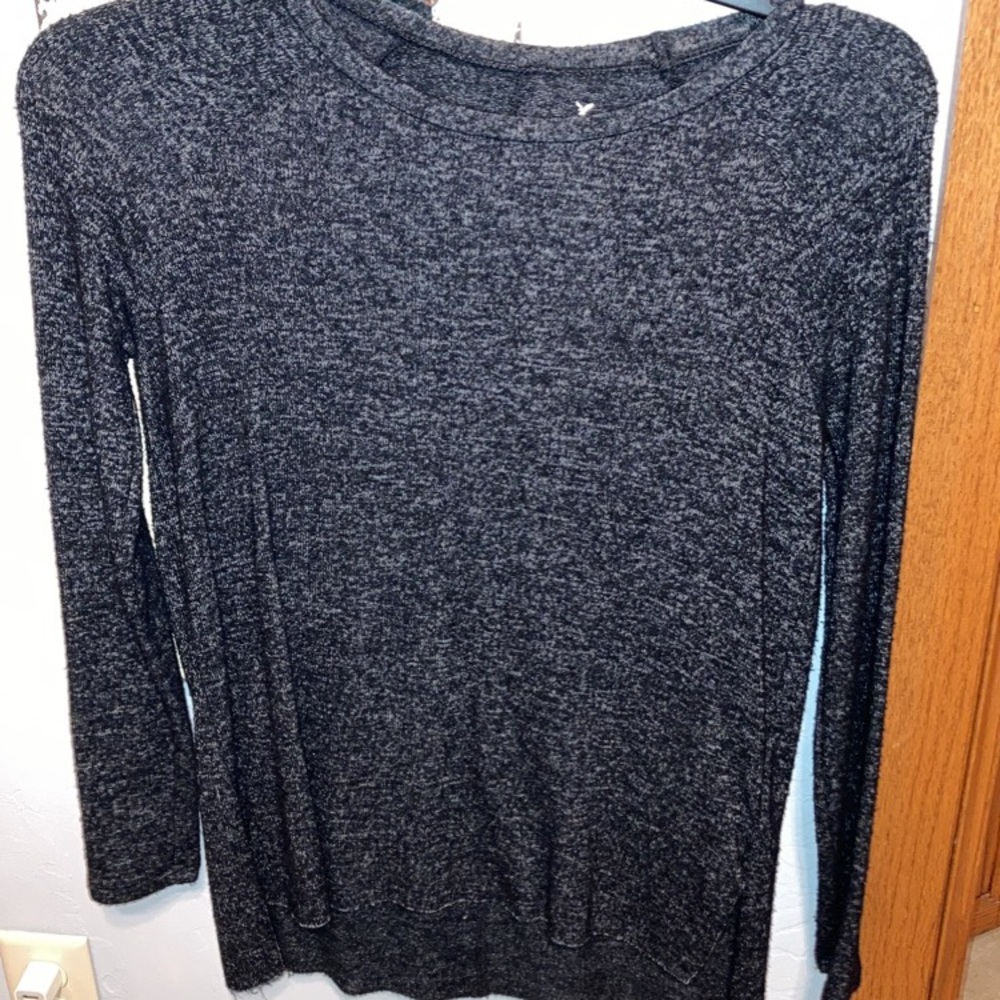 Gray long sleeve blouse